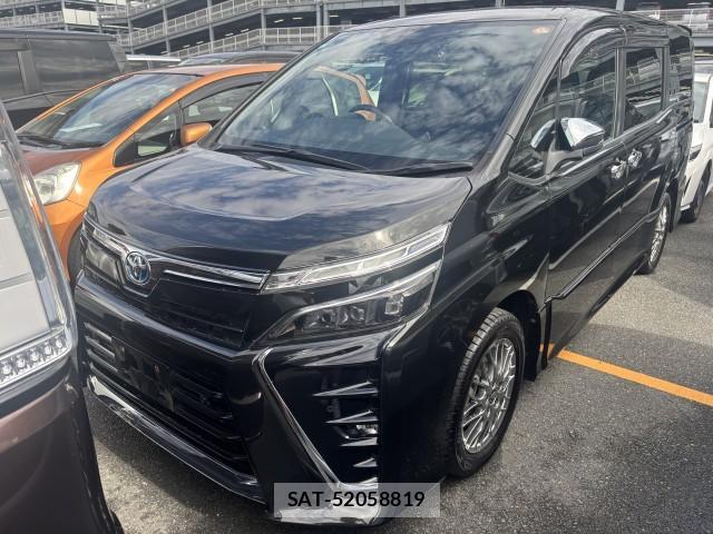 Toyota VOXY 2021-08 8856157-0