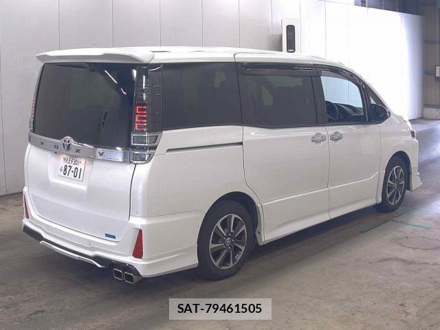 Toyota VOXY 2020-10 8856220-1