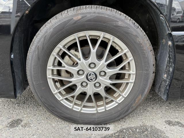 Toyota VOXY 2016-06 8856473-14