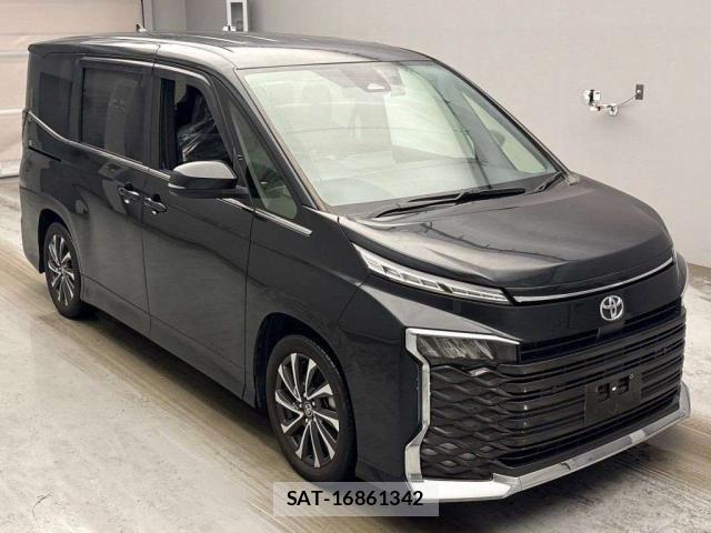 Toyota VOXY 2023-06 8856578-13