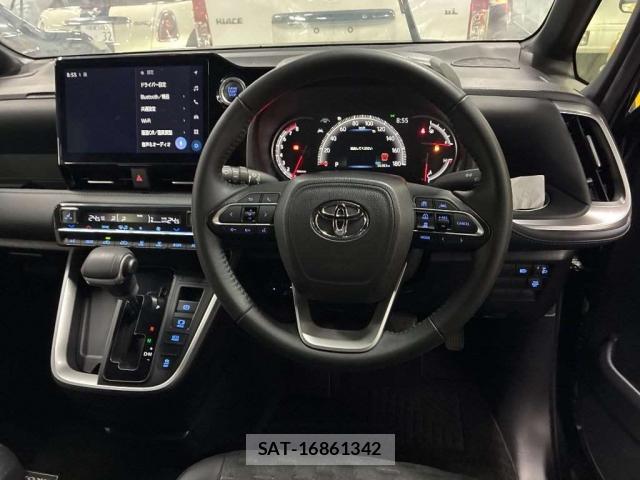 Toyota VOXY 2023-06 8856578-2