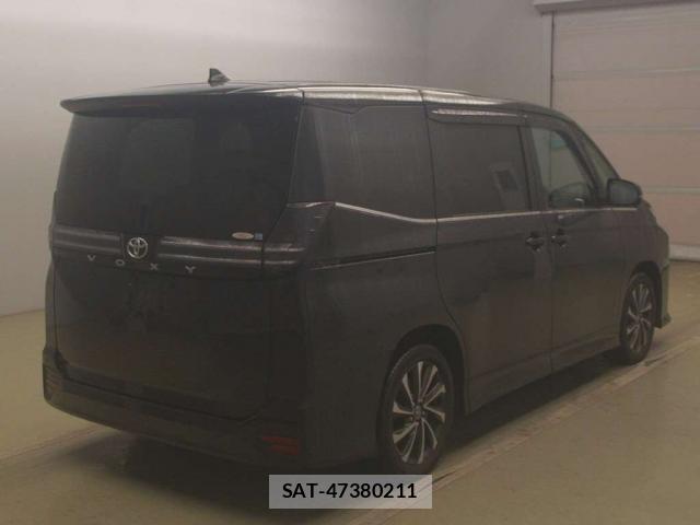 Toyota VOXY 2023-08 8856582-1
