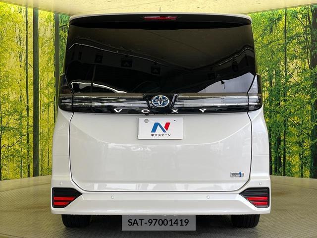 Toyota VOXY 2024-12 8856694-15