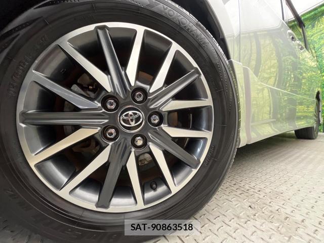 Toyota VOXY 2014-02 8856697-13