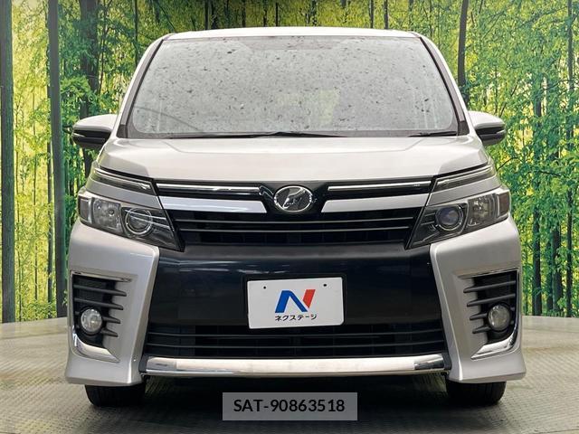 Toyota VOXY 2014-02 8856697-14