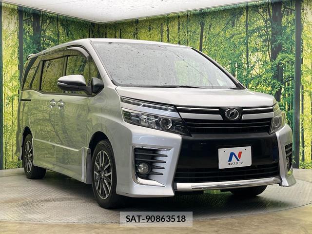 Toyota VOXY 2014-02 8856697-16