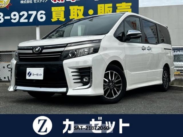 Toyota VOXY 2017-04 8856734-0