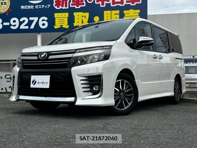 Toyota VOXY 2017-04 8856734-13