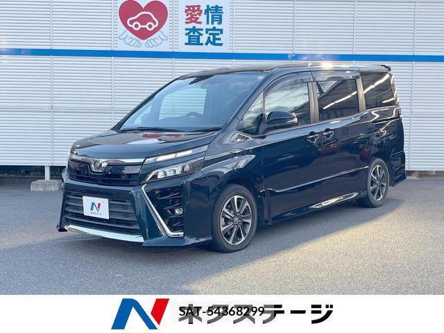 Toyota VOXY 2017-07 8856784-0