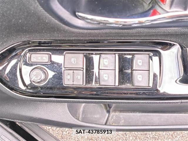Toyota VOXY 2017-12 8856868-14