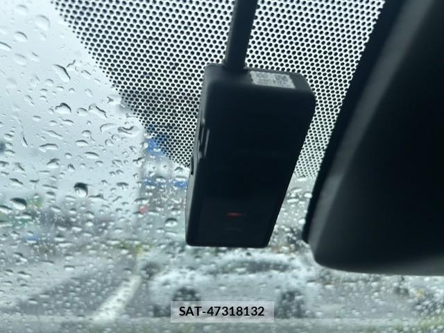 Toyota VOXY 2018-12 8856988-12
