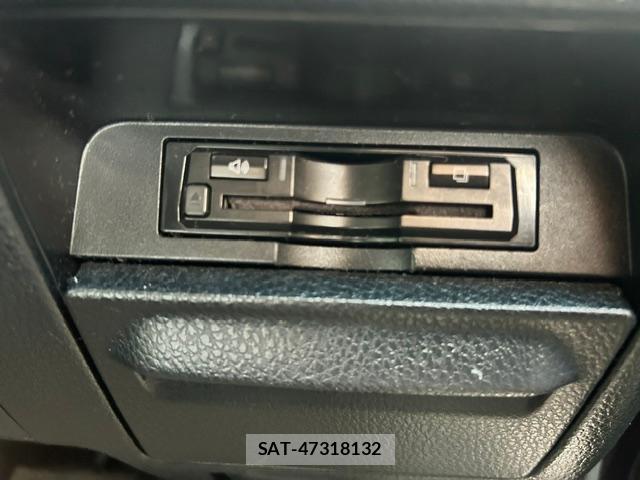 Toyota VOXY 2018-12 8856988-14