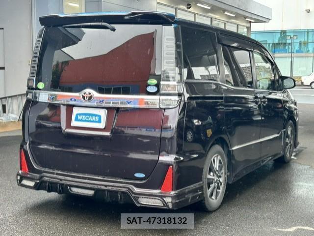 Toyota VOXY 2018-12 8856988-2