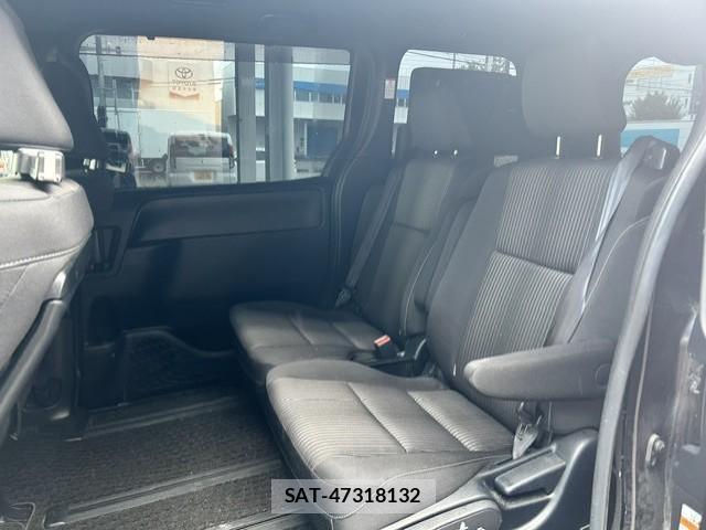 Toyota VOXY 2018-12 8856988-6