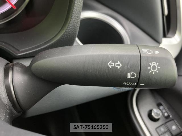 Toyota VOXY 2023-10 8856989-15