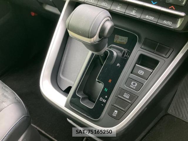 Toyota VOXY 2023-10 8856989-17