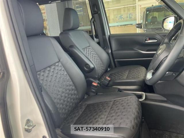 Toyota VOXY 2024-04 8857009-4