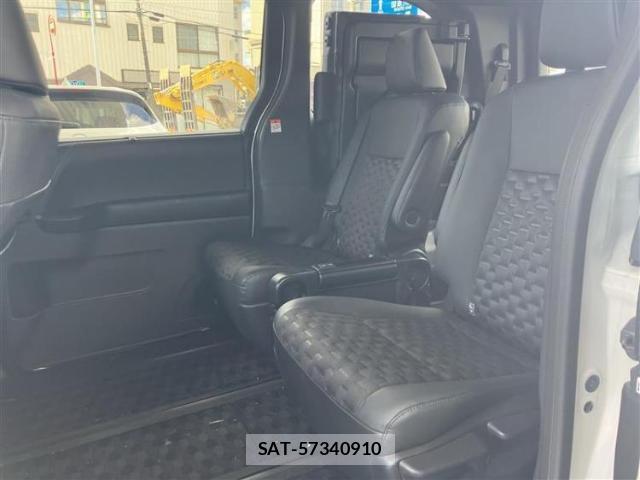 Toyota VOXY 2024-04 8857009-6