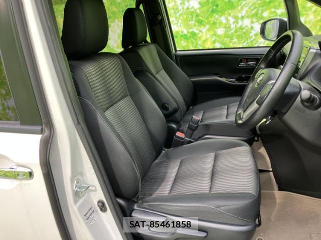 Toyota VOXY 2019-01 8857088-3