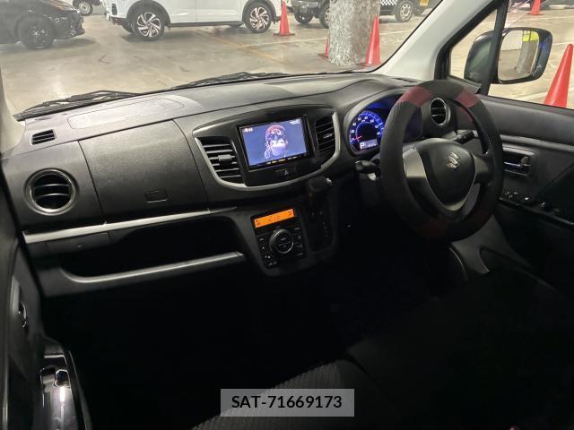 Suzuki WAGON R 2013-11 8856620-10
