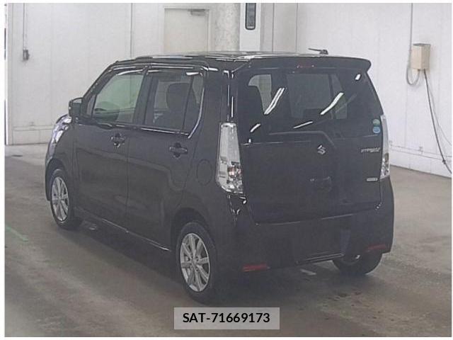 Suzuki WAGON R 2013-11 8856620-4