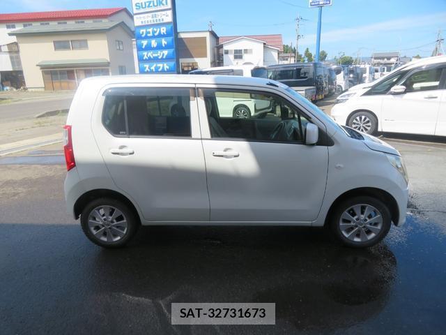 Suzuki WAGON R 2013-07 8856832-2