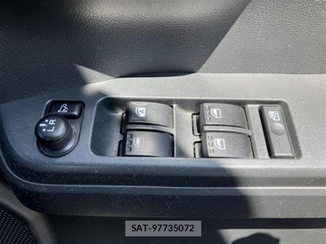 Daihatsu WAKE 2015-04 8856960-12