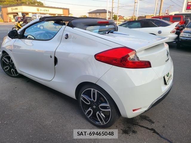 Renault WIND 2011-08 8854244-1