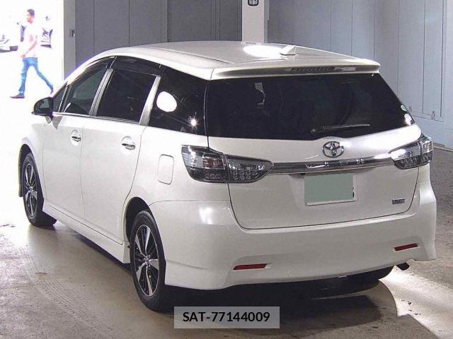 Toyota WISH 2013-10 8855787-3