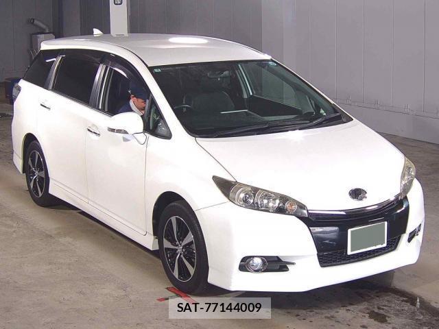 Toyota WISH 2013-10 8855787-4