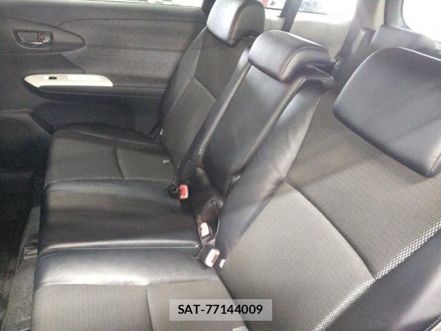 Toyota WISH 2013-10 8855787-5