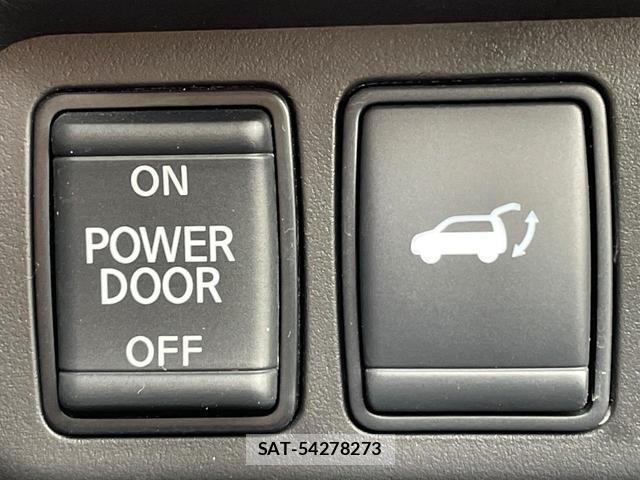 Nissan X-TRAIL 2018-06 8854428-5