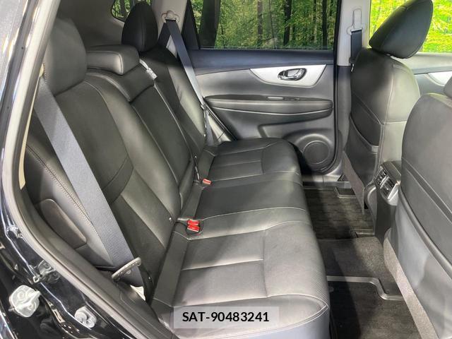 Nissan X-TRAIL 2017-01 8854689-8