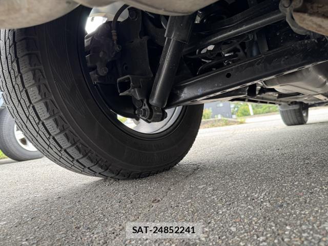 Nissan X-TRAIL 2016-10 8854728-10