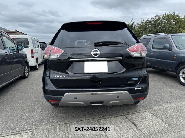 Nissan X-TRAIL 2016-10 8854728-4