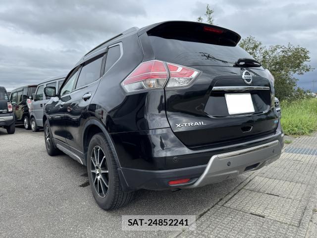 Nissan X-TRAIL 2016-10 8854728-5