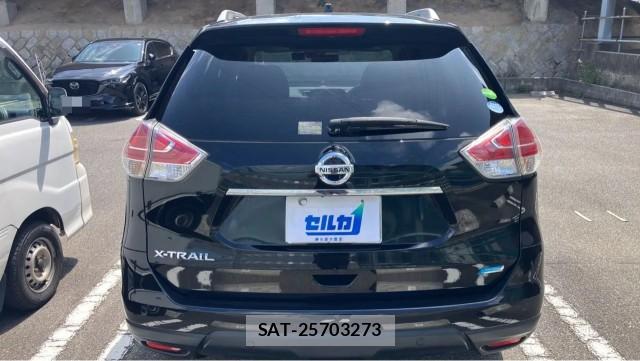 Nissan X-TRAIL 2015-01 8855298-1