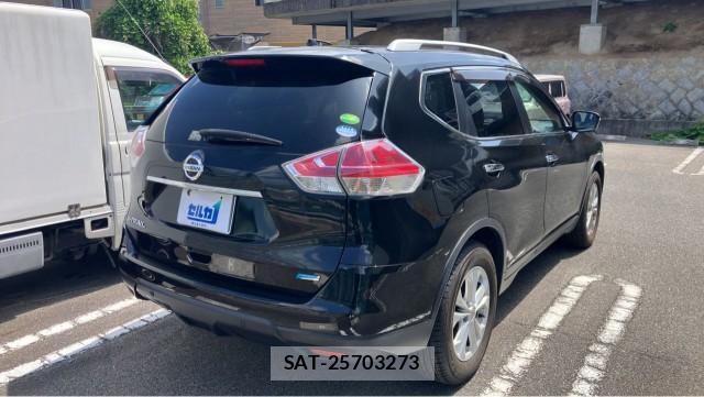 Nissan X-TRAIL 2015-01 8855298-12