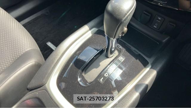 Nissan X-TRAIL 2015-01 8855298-14