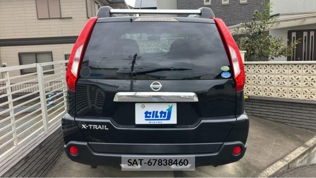 Nissan X-TRAIL 2012-08 8855415-1