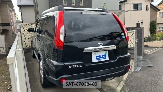 Nissan X-TRAIL 2012-08 8855415-13