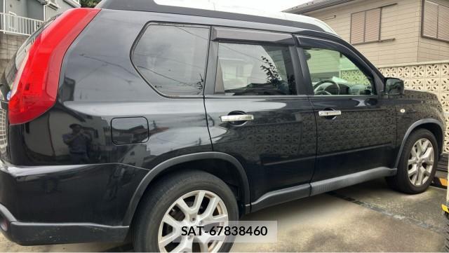 Nissan X-TRAIL 2012-08 8855415-3