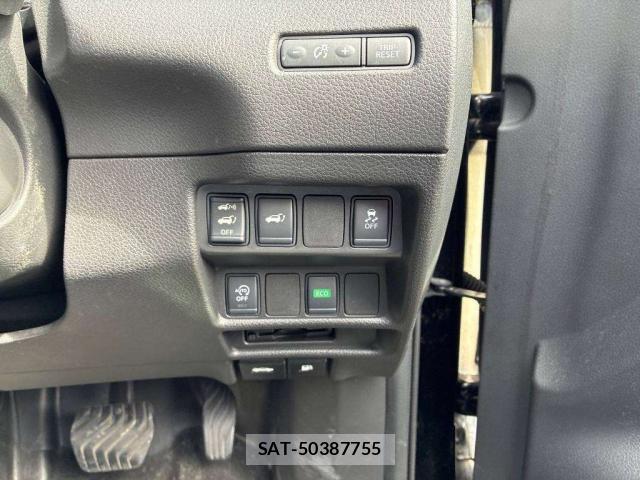 Nissan X-TRAIL 2016-02 8855478-9