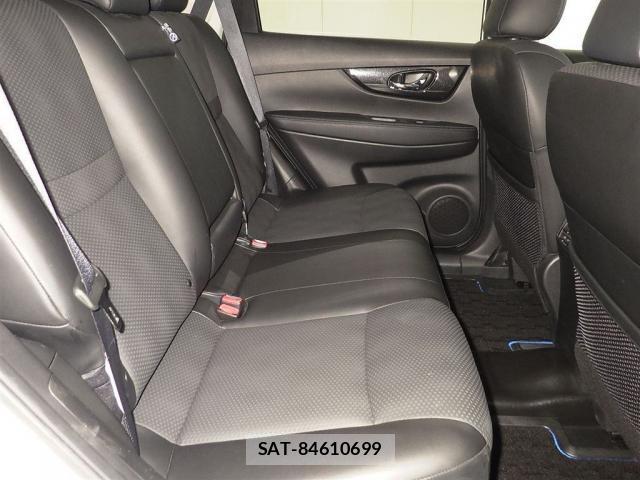 Nissan X-TRAIL 2018-06 8855554-4