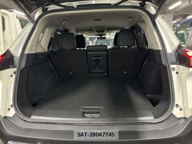Nissan X-TRAIL 2023-10 8855581-12