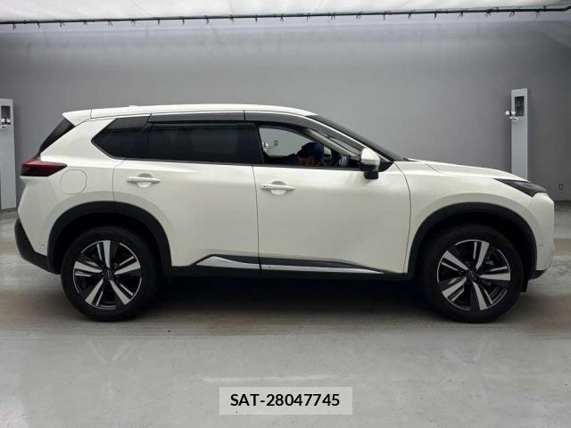 Nissan X-TRAIL 2023-10 8855581-6