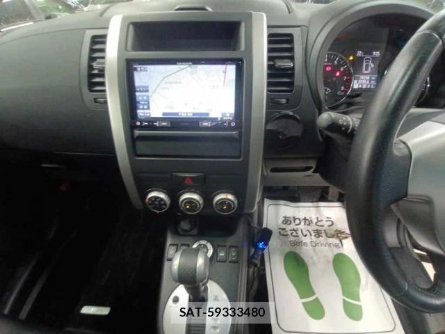 Nissan X-TRAIL 2011-08 8855821-2