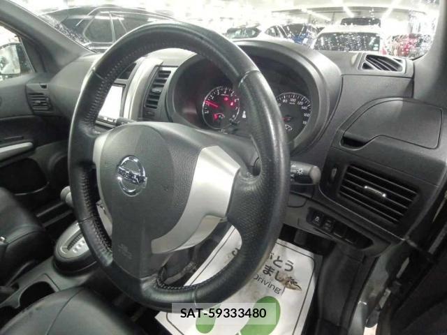 Nissan X-TRAIL 2011-08 8855821-3