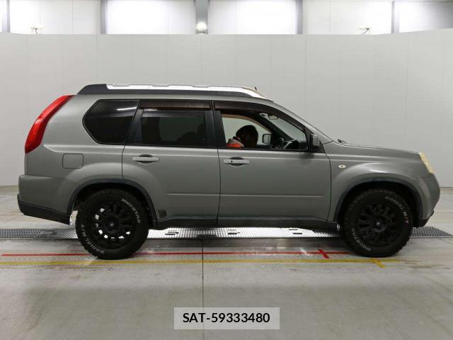 Nissan X-TRAIL 2011-08 8855821-4