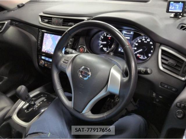 Nissan X-TRAIL 2015-09 8856560-3